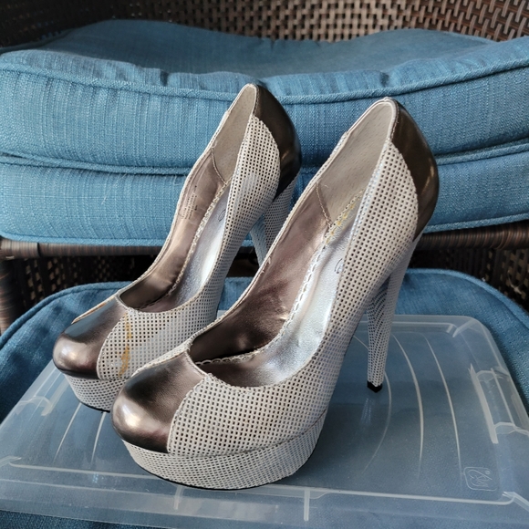 bebe silver patterned 4 inch heels - Picture 2 of 3